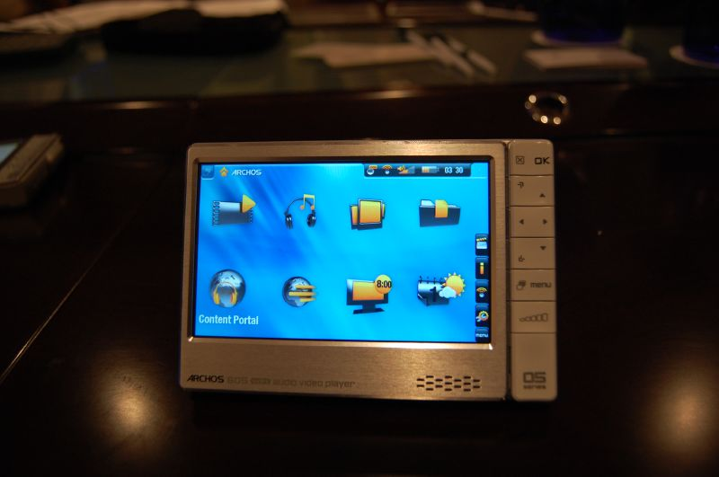 Illustration for article titled First Hands-On with Archos 605 Wi-Fi CinemaNow Downloading PMP